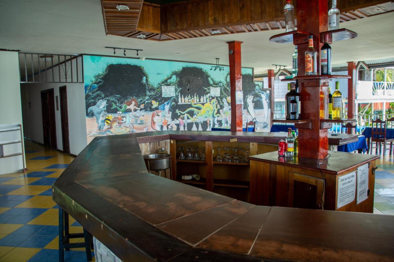 Hotel Los Balcones Over Seas โบกัสทาวน์ ภายนอก รูปภาพ