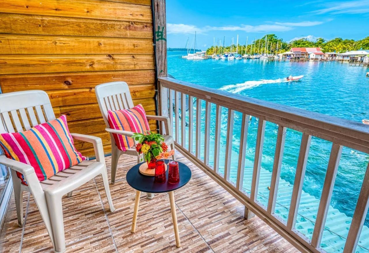 Hotel Los Balcones Over Seas โบกัสทาวน์ ภายนอก รูปภาพ