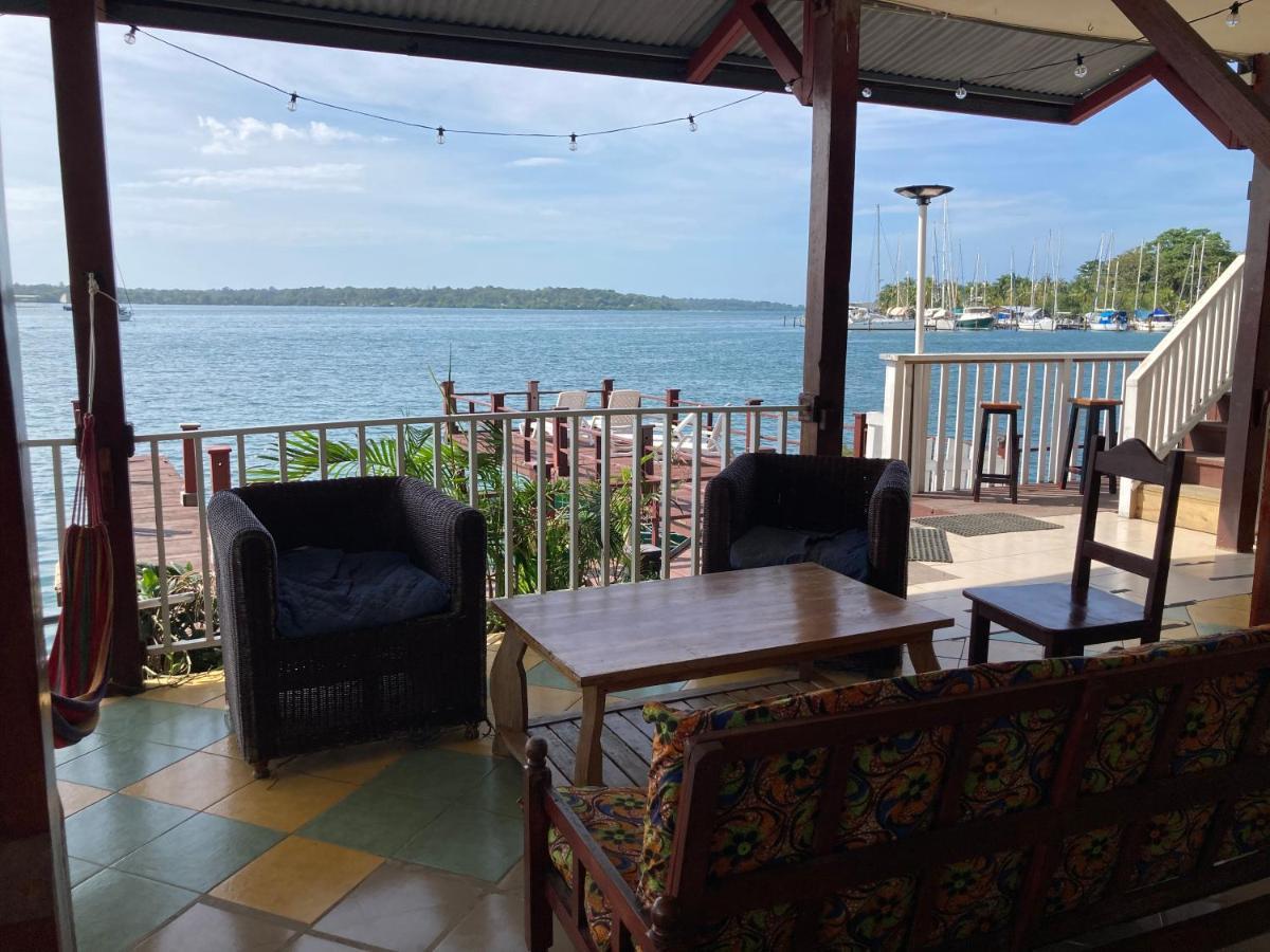 Hotel Los Balcones Over Seas โบกัสทาวน์ ภายนอก รูปภาพ