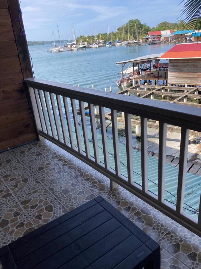Hotel Los Balcones Over Seas โบกัสทาวน์ ภายนอก รูปภาพ
